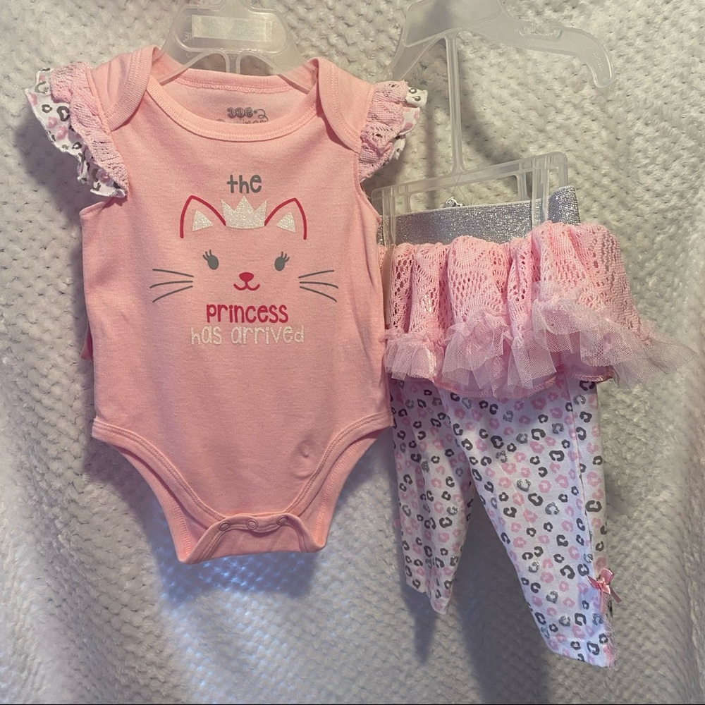 NWT Little Girls Matching Set, Onsie, Leggings, Tutu, Glitter Pink Leopard Spots